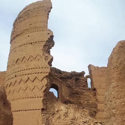 تخریب قلعه کرشاهی در توهم دست یابی به گنج