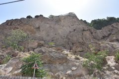 طرح مطالعاتی مقاوم سازی صخره های جنب آبشار نیاسر آغاز شد